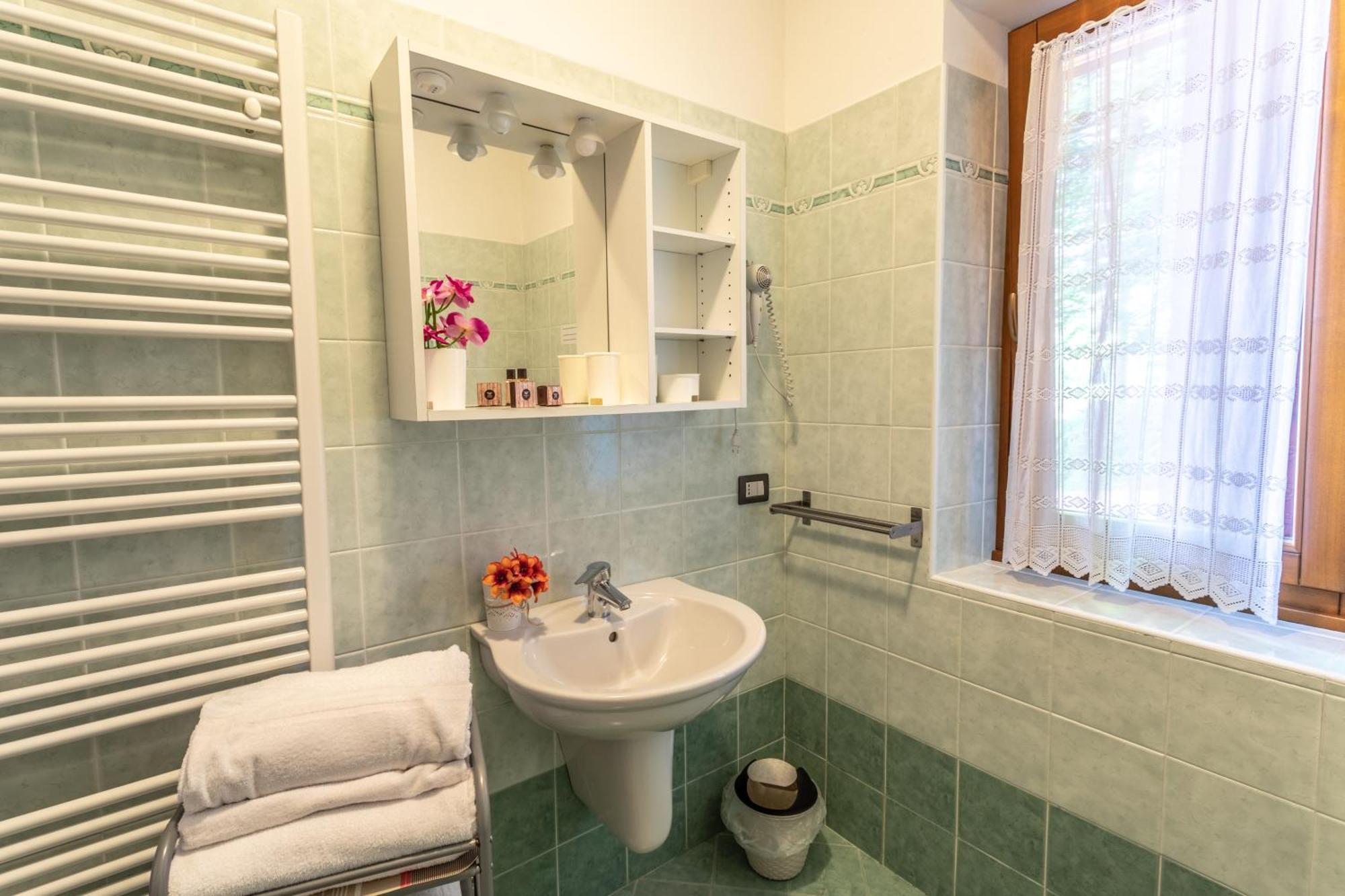 Le Terrazze Sul Lago - Ledro House Pieve Di Ledro Chambre photo